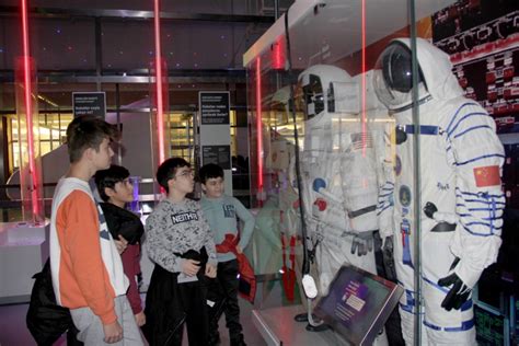 Alper Gezeravcı'nın uzay yolculuğu bilim merkezlerinde yoğunluğu arttırdı - Son Dakika Haberleri